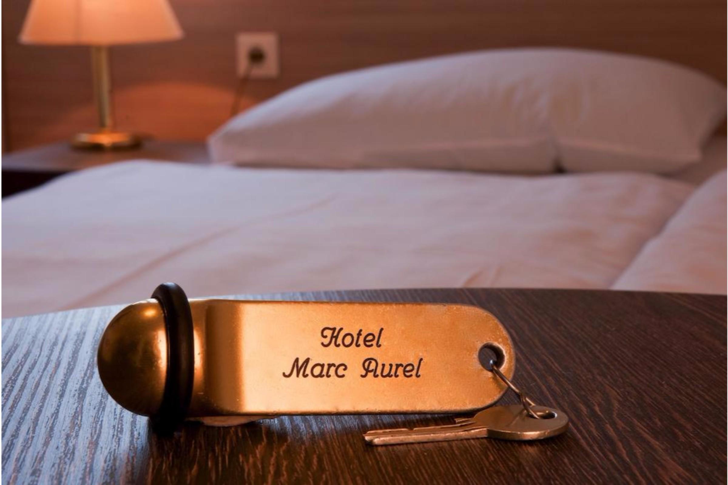 Hotel Marc Aurel Петронелль Экстерьер фото